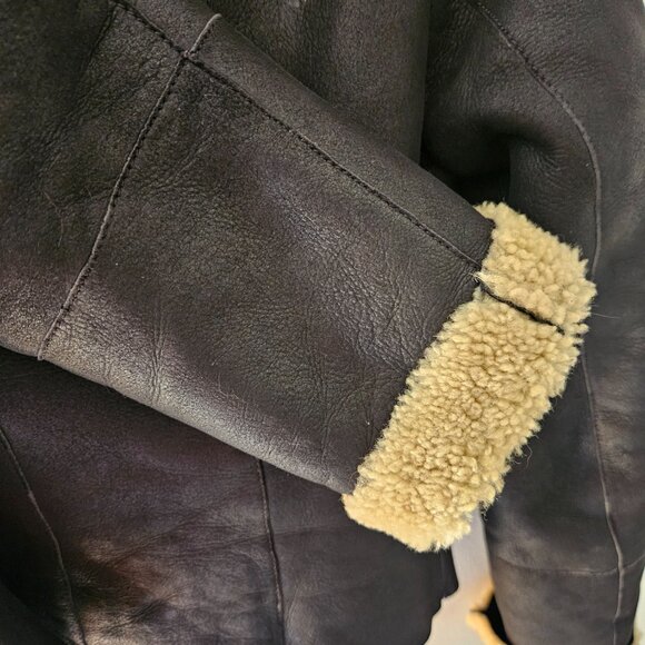 Aritzia shearling jacket - Picture 6 of 9
